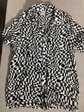 Black & White Checker Print Button-Up Top